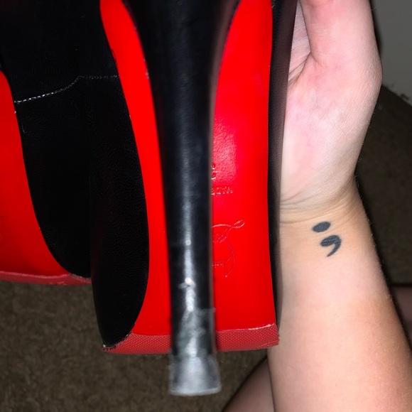 Christian Louboutin black Ronaldo pumps size 39 - Picture 9 of 10